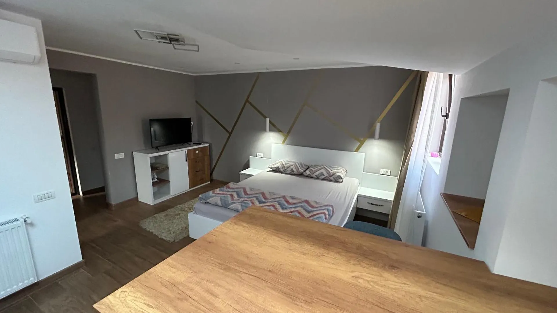 Valivillas Studio Bucharest 0*,  Romania